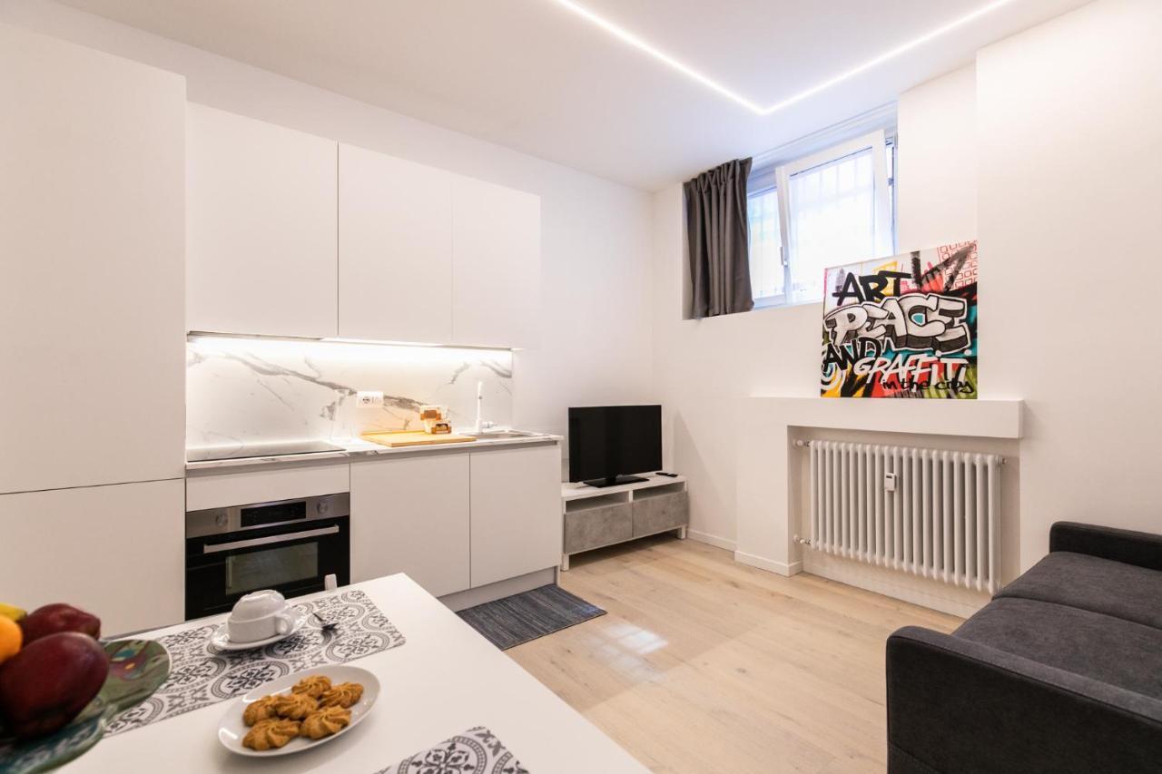 Luxury Apartment - A Due Passi Dal Centro Di Milano Exterior photo